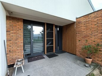 Niwy elewacja deska thermo sosna stara cegła elewacja drewniana HJ Latzke