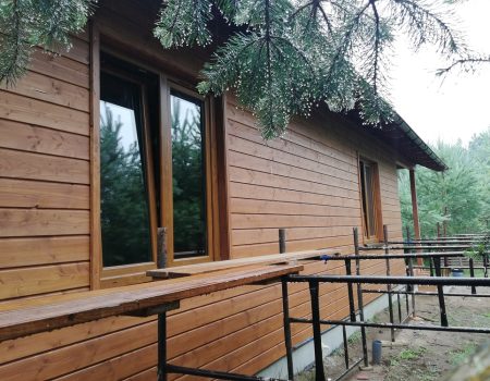 Borowy Młyn dom drewniany szkieletowy letniskowy całoroczny HJ Latzke firma budowlana