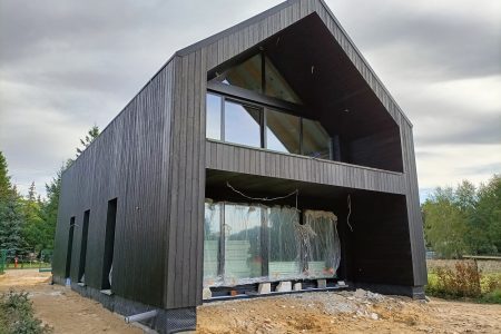 Elewacja drewniana wentylowana Boszkowo Włoszakowice deska palona dom stodoła