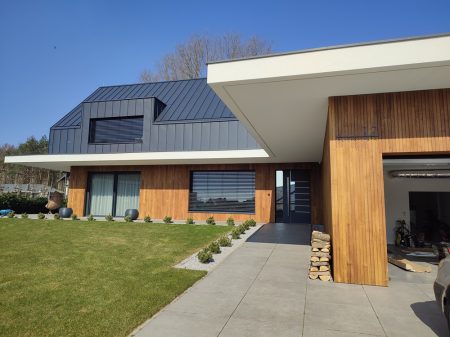 elewacja drewniana wentylowana thermo jesion Pracownia Stolarska Latzke