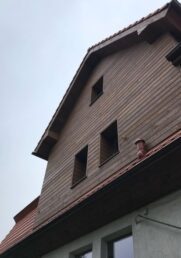 elewacja drewniana wentylowana pozioma dom HJ Latzke