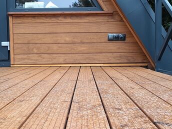 taras drewniany schody drewniane zewnętrzne thermo sosna Latzke stolarz cieśla