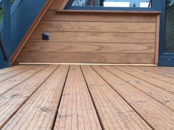 taras drewniany schody drewniane zewnętrzne thermo sosna Latzke stolarz cieśla