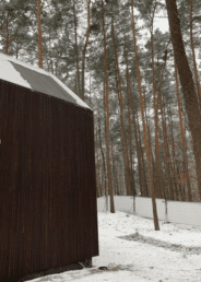 wąska deska elewacyjna dom stodoła drewniana elewacja wentylowana HJ Latzke stolarz