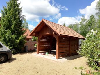 wiata na drewno wiata drewniana Latzke cieśla