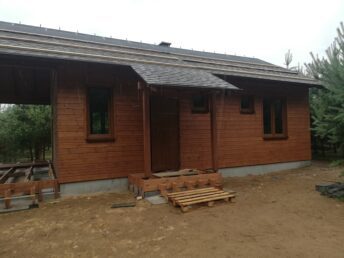 Borowy Młyn dom drewniany szkieletowy letniskowy całoroczny HJ Latzke firma budowlana