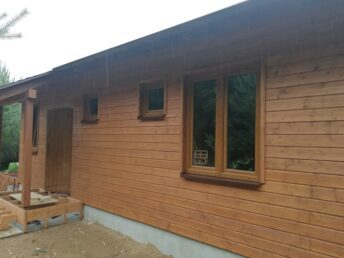 Borowy Młyn dom drewniany szkieletowy letniskowy całoroczny HJ Latzke firma budowlana