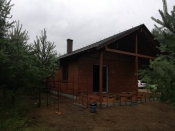 Borowy Młyn dom drewniany szkieletowy letniskowy całoroczny HJ Latzke firma budowlana