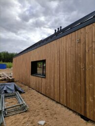 deska thermo sosna elewacja drewniana wentylowana montaż stolarz HJ Latzke