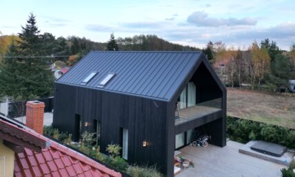 elewacja drewniana deska elewacyjna opalana Pracownia Stolarska Latzke