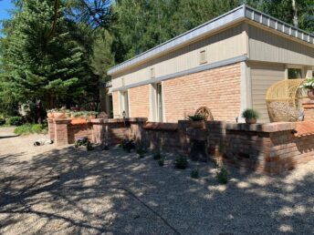 elewacja drewniana drewno cegła deska elewacyjna świerkowa bielona Pracownia Stolarska Latzke