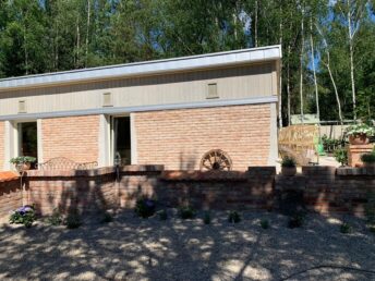 elewacja drewniana drewno cegła deska elewacyjna świerkowa bielona Pracownia Stolarska Latzke