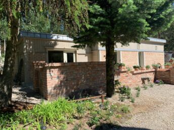 elewacja drewniana drewno cegła deska elewacyjna świerkowa bielona Pracownia Stolarska Latzke