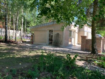 elewacja drewniana drewno cegła deska elewacyjna świerkowa bielona Pracownia Stolarska Latzke