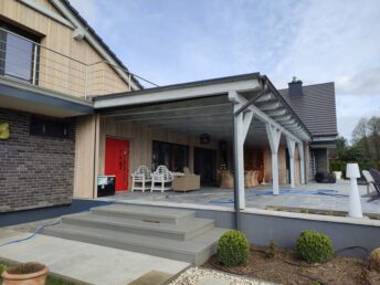 elewacja drewniana deska modrzew cegła licówka Pracownia Stolarska Latzke