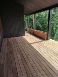 taras drewniany deska Thermo jesion elewacja drewniana opalana dom jednorodzinny Pracownia Stolarska Latzke