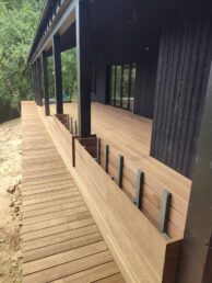 taras drewniany deska Thermo jesion elewacja drewniana opalana dom jednorodzinny Pracownia Stolarska Latzke