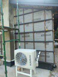 dom drewniany stary 200-letni remont modernizacja elewacja drewniana czarna deska opalana Pracownia Stolarska Latzke