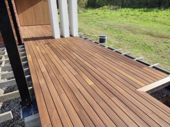 taras drewniany z thermo jesionu Pracownia Stolarska Latzke