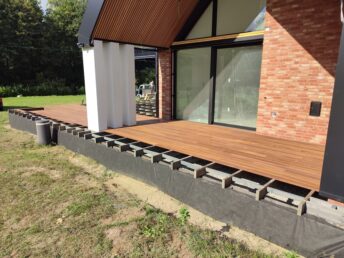 taras drewniany z thermo jesionu Pracownia Stolarska Latzke