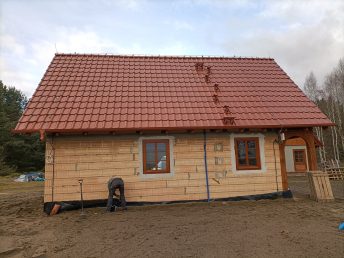 elewacja drewniana malowana drewno świerkowe deski Pracownia Stolarska Latzke