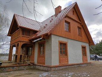 elewacja drewniana malowana drewno świerkowe deski Pracownia Stolarska Latzke