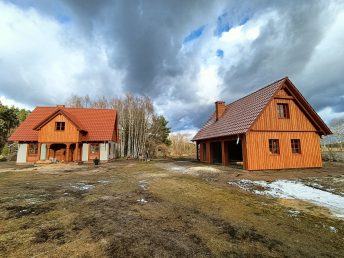 elewacja drewniana malowana drewno świerkowe deski Pracownia Stolarska Latzke