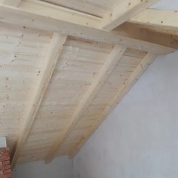 drewniana boazeria na poddaszu drewniany sufit Pracownia Stolarska Latzke