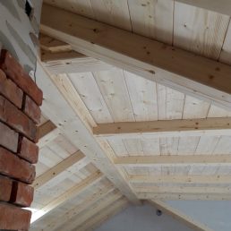 drewniana boazeria na poddaszu drewniany sufit Pracownia Stolarska Latzke