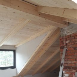 drewniana boazeria na poddaszu drewniany sufit Pracownia Stolarska Latzke