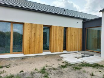 elewacja drewniana deska modrzew syberyjski Pracownia Stolarska Latzke