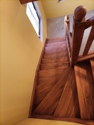 schody drewniane zabiegowe wewnętrzne stolarz Pracownia Stolarska Latzke