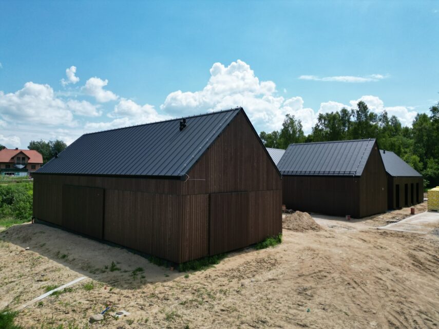 elewacja drewniana opalana deska opalana brązowa Pracownia Stolarska Latzke