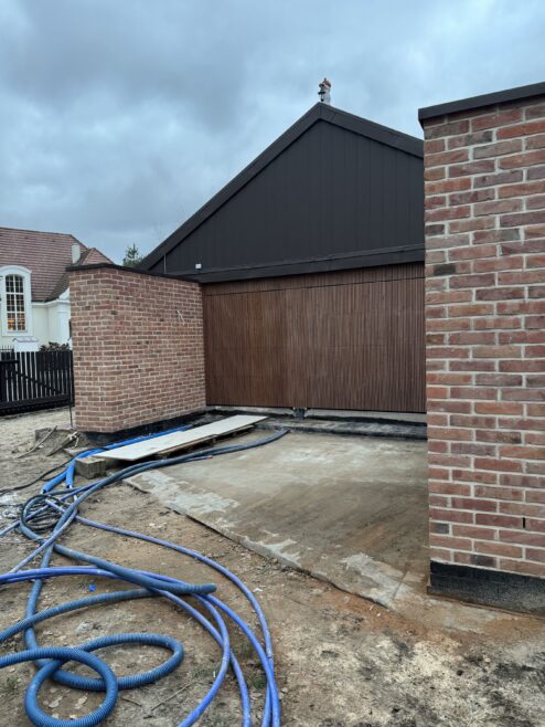 brama garażowa fasadowa thermo sosna Pracownia Stolarska Latzke