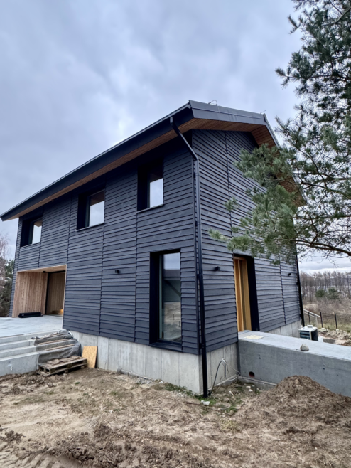 domy elewacja drewniana pozioma tarasy drewniane Latzke